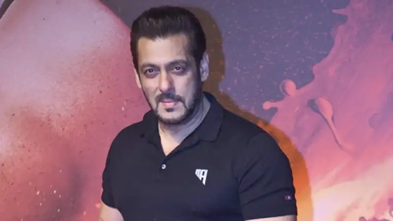 'Bhaijaan' had his way to rename 'Kabhi Eid Kabhi Diwali'