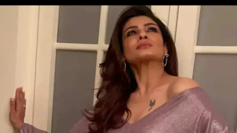 Raveena Tandon shares glimpses from recent awards night as she wins ‘Best Actor’ award for ‘Aranyak’