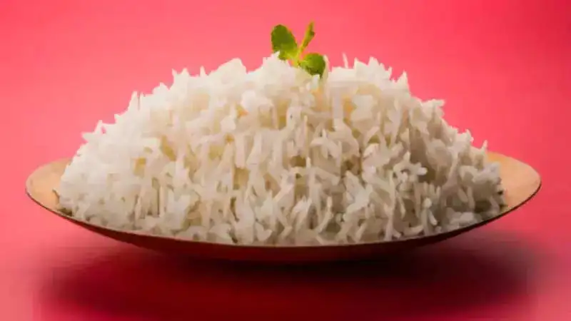 Consumption of leftover rice leads to FOOD POISONING? Find out!