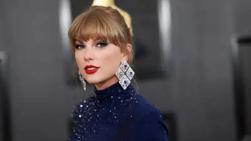 Taylor Swift's fan pleads guilty to embezzling over $1 million, funds used for lavish lifestyle and concerts