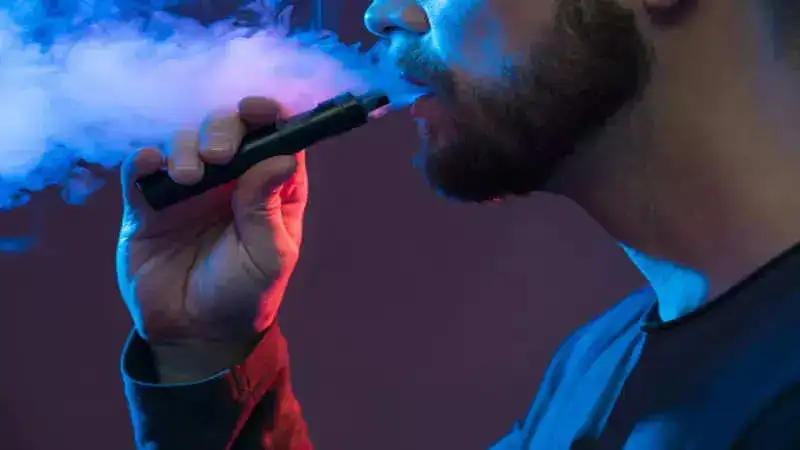 Do you vape? This is why you should stop vaping