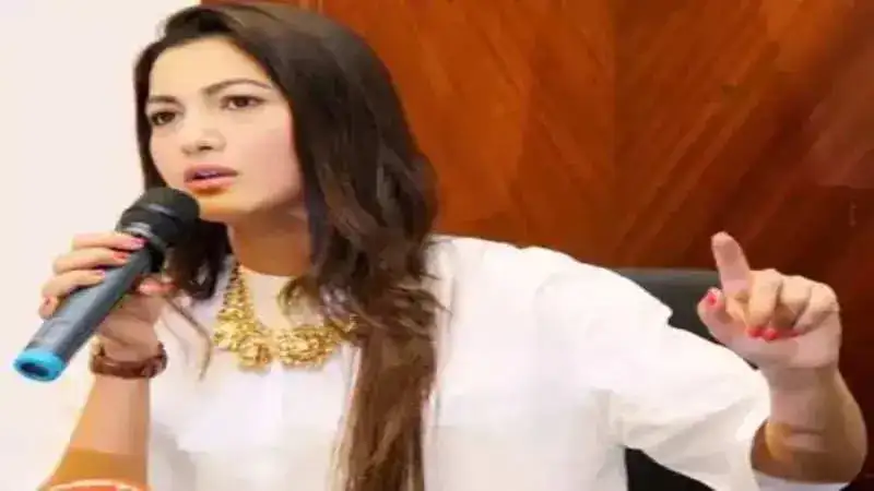 Ex Bigg Boss winner Gauahar Khan calls show unfair on Twitter, comments on jail task