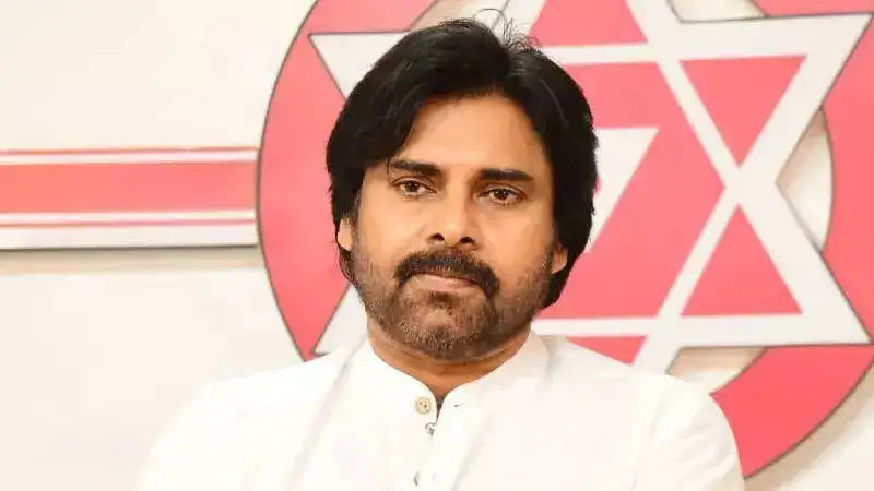 Pawan Kalyan admits that THESE four stars are bigger than him. Can you guess?