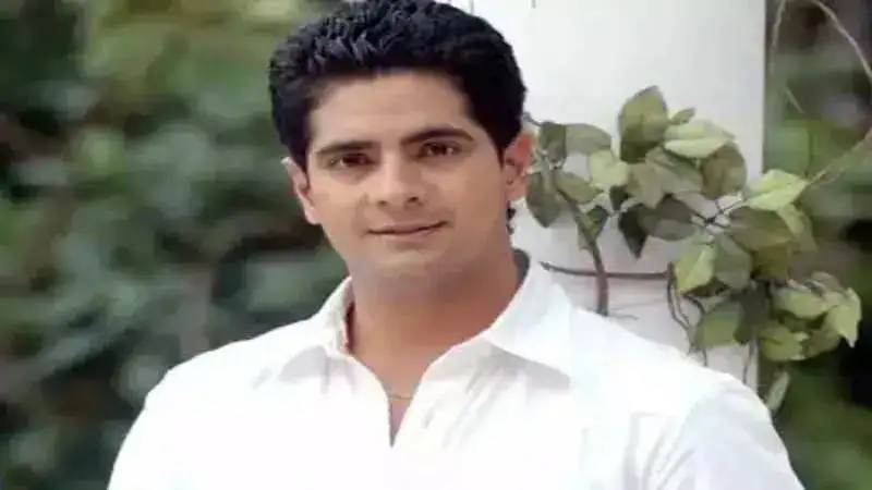 Karan Mehra gets back at Rajeev Sen for accusing him for his divorce