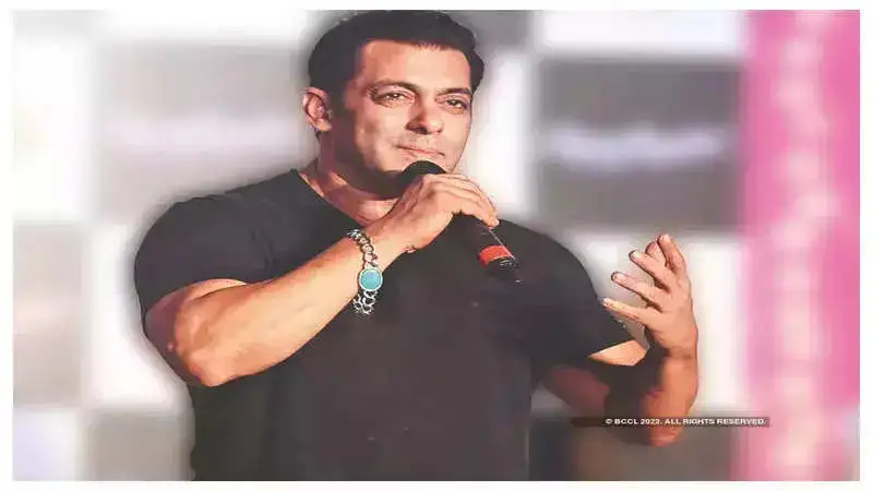 Here’s the story behind Salman Khan’s signature bracelet with turquoise blue stone, Watch to know!