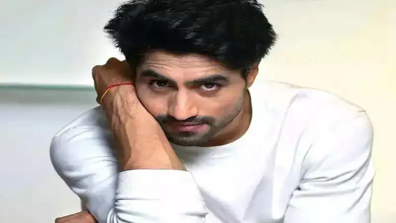 Celebrating 17 years of Harshad Chopda!