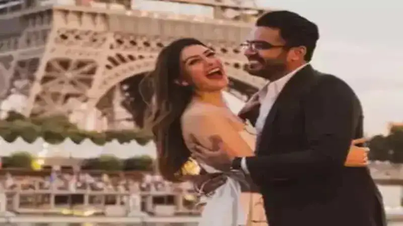 Hansika Motwani has fun on honeymoon in Budapest with husband Sohael Kathuriya