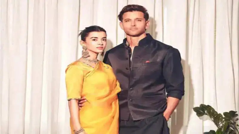 Hrithik Roshan, Saba Azad look lovely in new pictures, fans tell them, ‘please tie the knot’