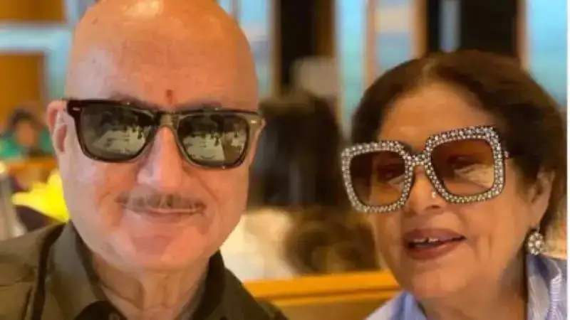 Anupam Kher and Kirron Kher go for a cute lunch date on Sunday and share pictures