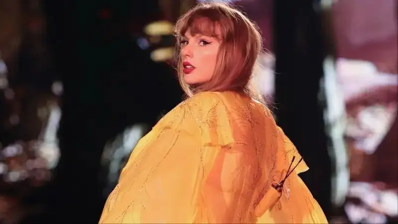 Why did Taylor Swift get emotional at Eras Tour concert at Toronto? Deets inside