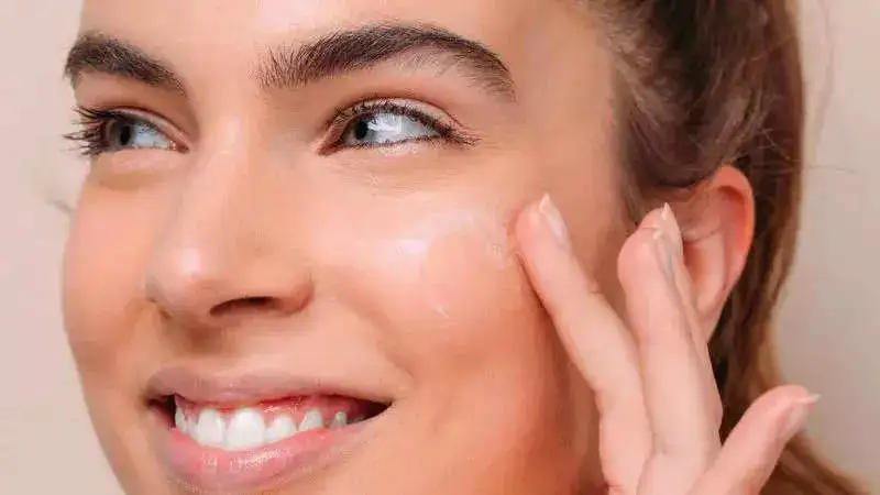 Caring for oily skin, simple tips to keep your skin healthy