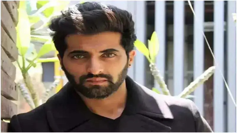 Akshay Oberoi reveals that his character in 'Fighter' is a tribute to real-life heroes