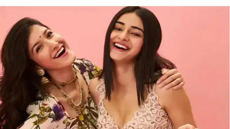 Ananya Panday and Shanaya Kapoor dance to ‘It’s the time to disco’ in a throwback video