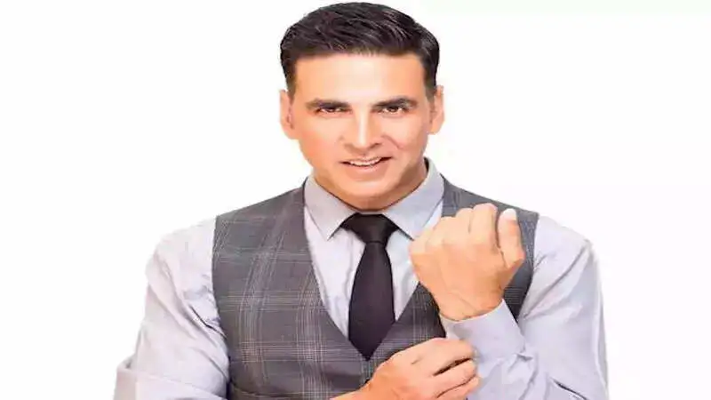 Akshay Kumar signs yet another comedy film ‘Khel Khel Mein’ with Taapsee Pannu and Vaani Kapoor