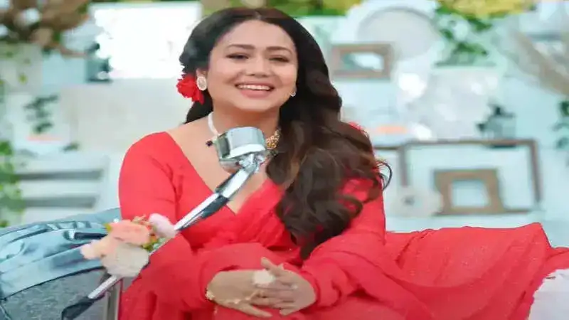 Neha Kakkar breaks down on hearing Govinda’s words