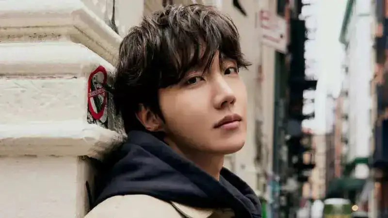 BTS'J-Hope pens a heartfelt message to his ARMY from military camp