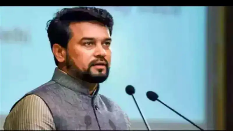 Anurag Thakur felicitated the ‘75 Creative Minds of Tomorrow’ at IFFI 2022