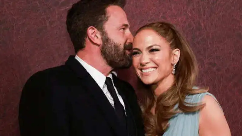 Trouble in paradise? Ben Affleck’s mood sparks speculation during outings with Jennifer Lopez