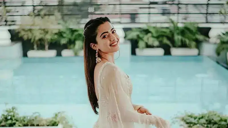 Rashmika Mandanna gets brutally trolled for not watching Kantara