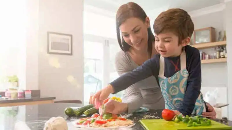 Tricks and tips you can use to get your toddler to eat their veggies