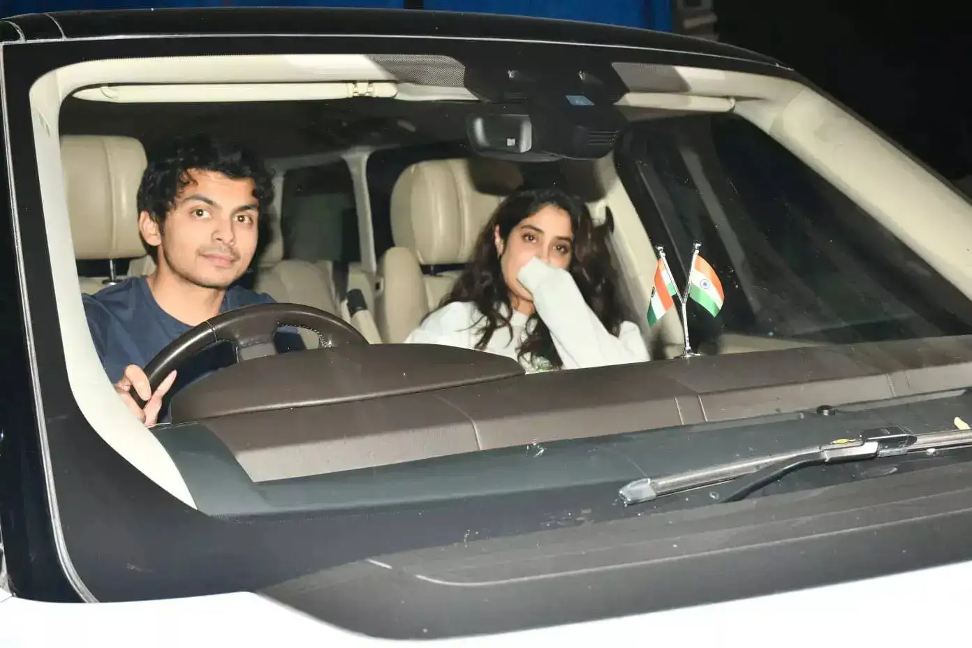 Janhvi Kapoor and Shikhar.