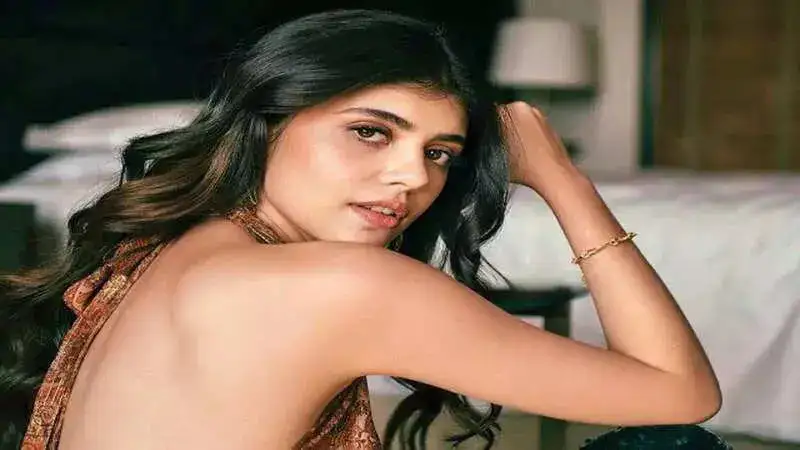 Sanjana Sanghi wraps up the shoot for her new movie alongside Pankaj Tripathi