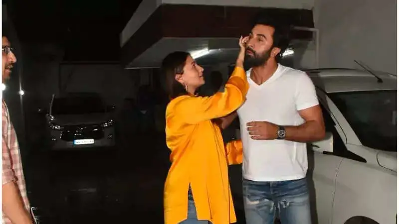 Ranbir Kapoor swats Alia Bhatt's hand when she tries to fix his hair