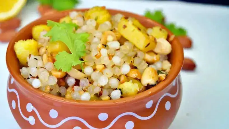 How to make tasty Sabudana Khichdi; A perfect treat during fasting