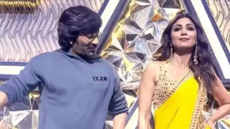 Shilpa Shetty and Ravi Teja groove to 'Ek Dum Ek Dum' ahead of 'Tiger Nageswara Rao's release. Watch video