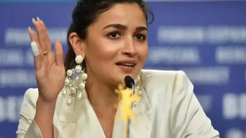 Hindi cinema is not over, says Alia Bhatt