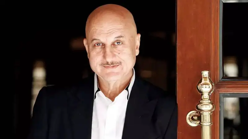 Anupam Kher joins Kangana Ranaut's ‘Emergency’, to play politician JP Narayan