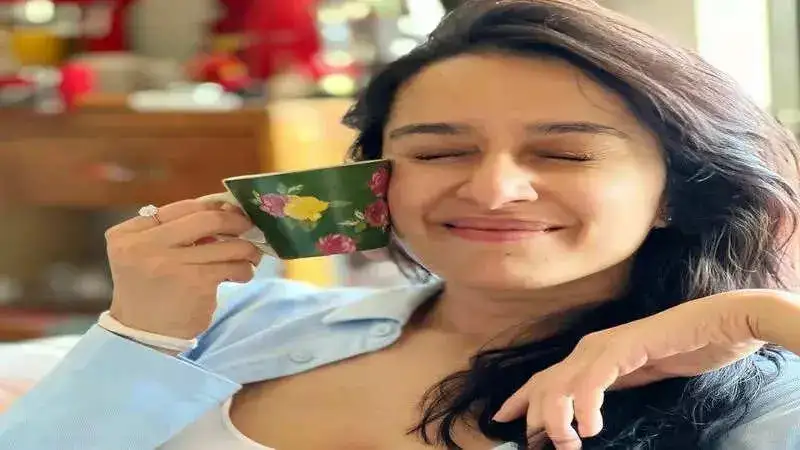 Shraddha Kapoor celebrates 75 million social media followers with 'Chai on Cheek'; See pic