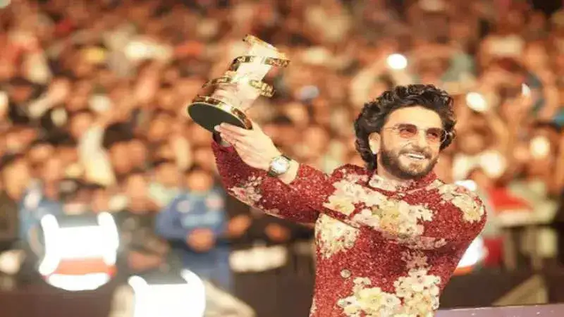 Ranveer Singh honoured with Etoile d’Or award at Marrakech, shares pictures with a heartfelt note