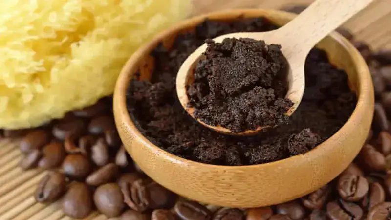 DIY recipes for coffee exfoliators