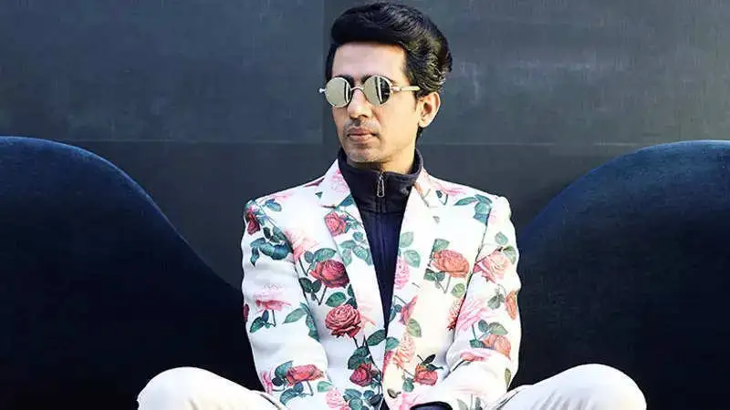 Gulshan Devaiah on being a hopeless romantic, picking unconventional roles and more - Exclusive