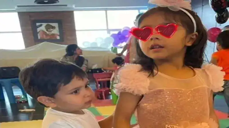 Saba Pataudi posts adorable picture of Inaaya Naumi Kemmu and Jeh Ali Khan holding hands