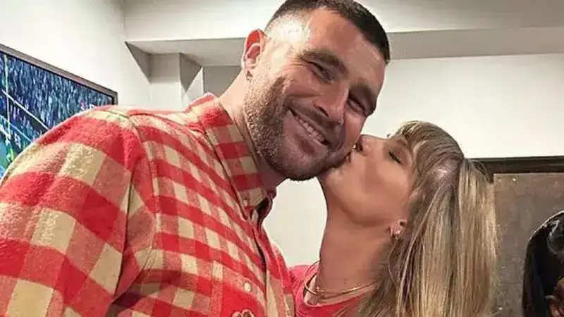 Travis Kelce sings rumoured girlfriend Taylor Swift's 'Love Story' in cute viral video