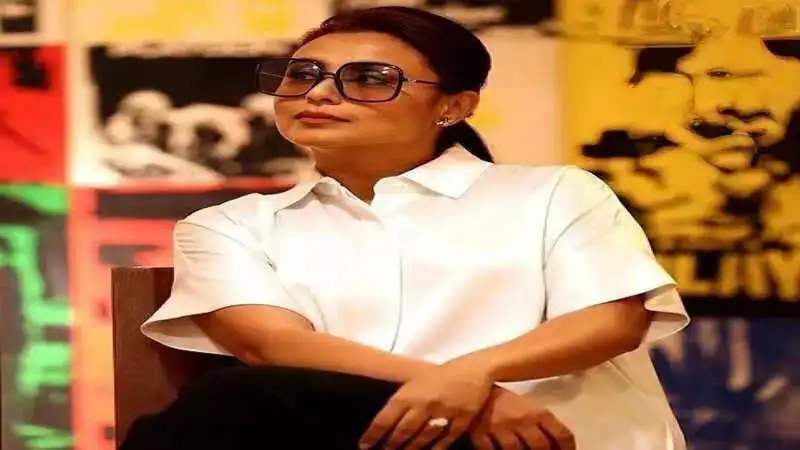 Rani Mukherji heads to San Diego to attend Aditya Chopra's broadway musical debut, 'Come Fall In Love'