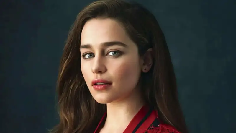 Wait, what! GoT actress, Emilia Clarke sends shockwaves after revealing how surviving an Aneurysm is like