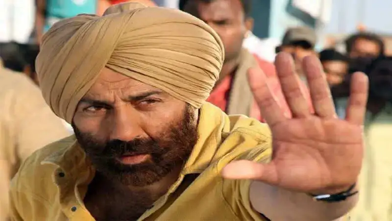 Sunny Deol reveals the reason behind everyone being against ‘Gadar’