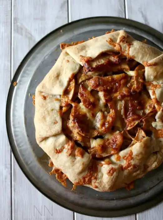 Apple cheddar galette