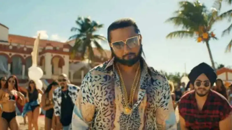 5 Weirdest Lyrics From Yo Yo Honey Singh