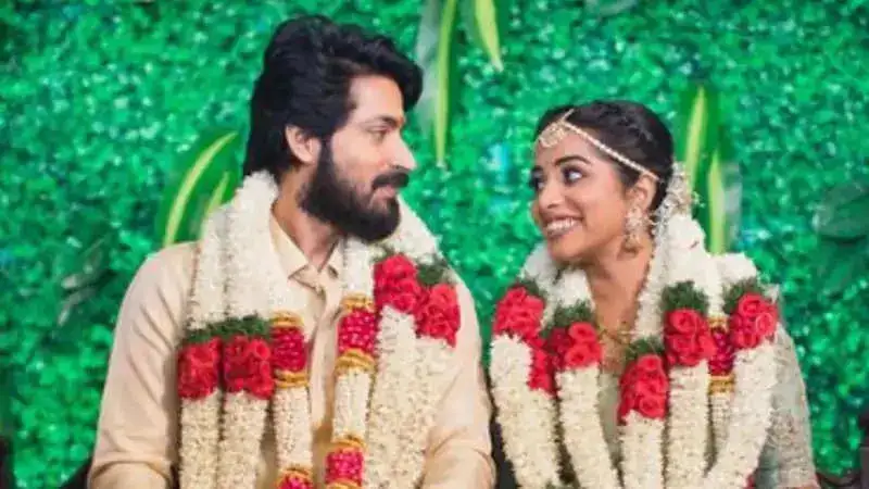 Harish Kalyan and Narmada Udayakumar are happily married; First pics out