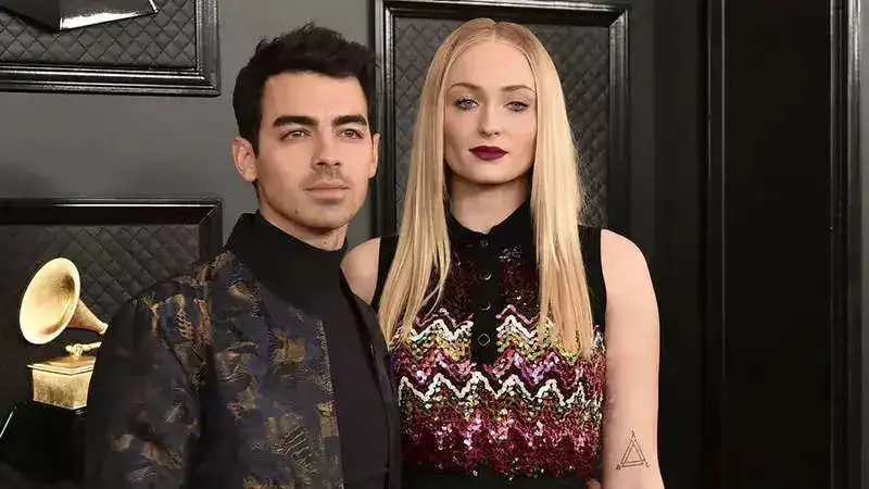 Singer Joe Jonas gets “wrongful retention” lawsuit withdrawn by ex-wife Sophie Turner before the divorce