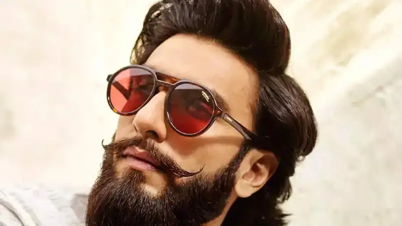 Ranveer’s hot & happening photoshoot invites hilarious memes!