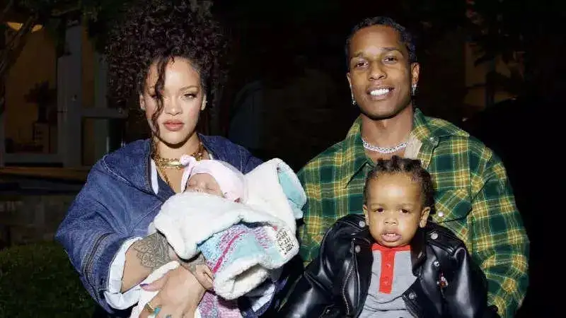 Rihanna and A$AP Rocky introduces their new born son Riot to the world