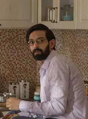 critics_vikrant_massey