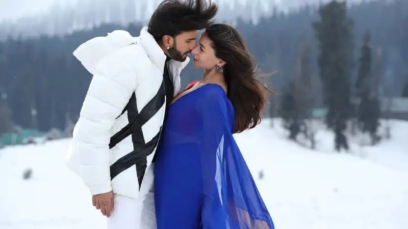 Karan Johar reveals Alia Bhatt shot in freezing temperatures after birth of Raha for Tum Kya Mile song