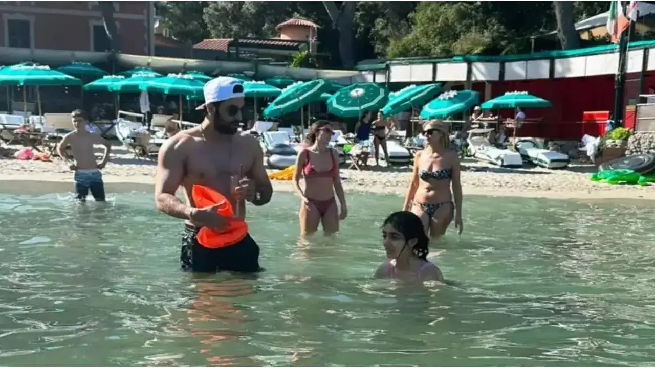 Ranbir Kapoor with niece Samara