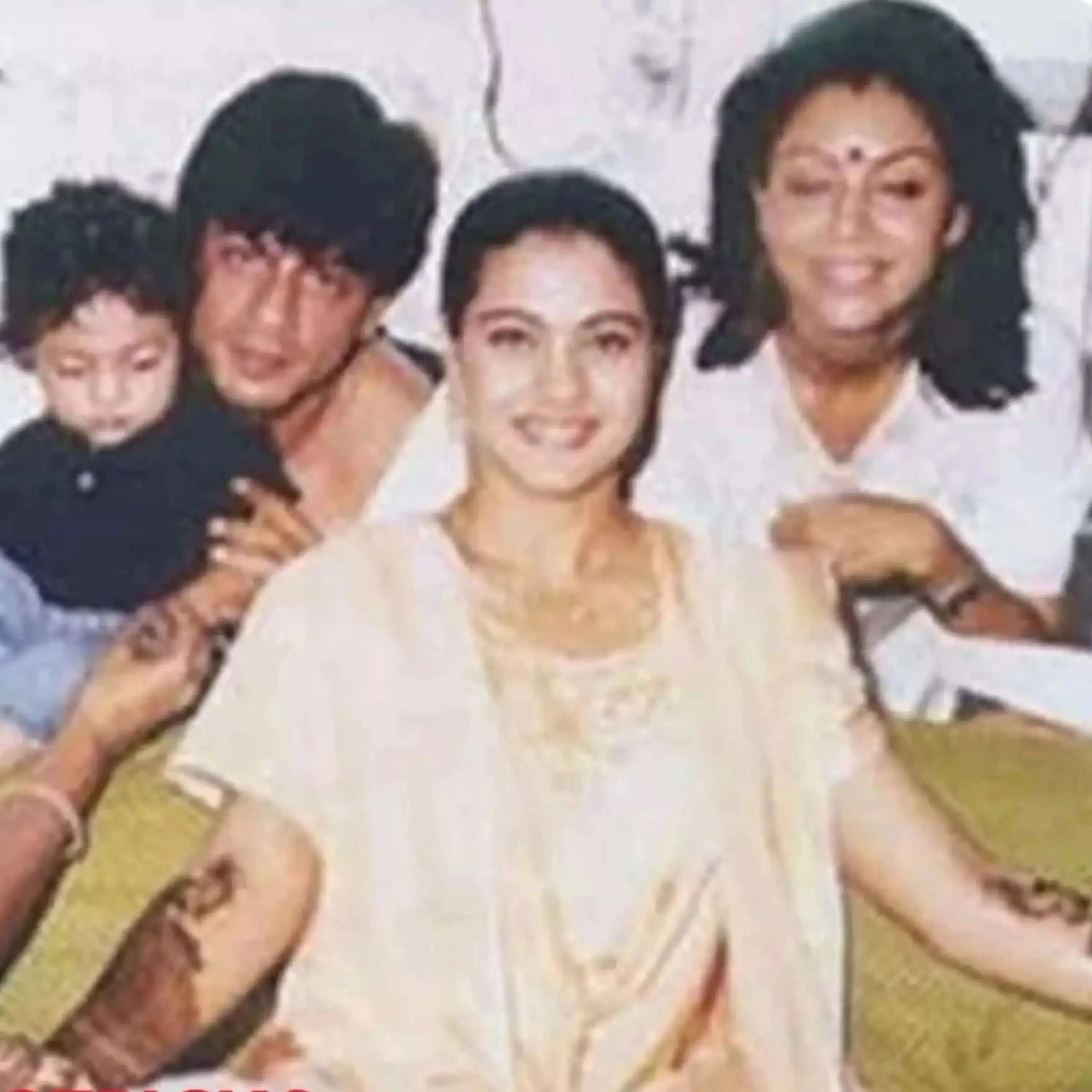 Shah Rukh Khan and Gauri Khan at Kajol's mehendi ceremony